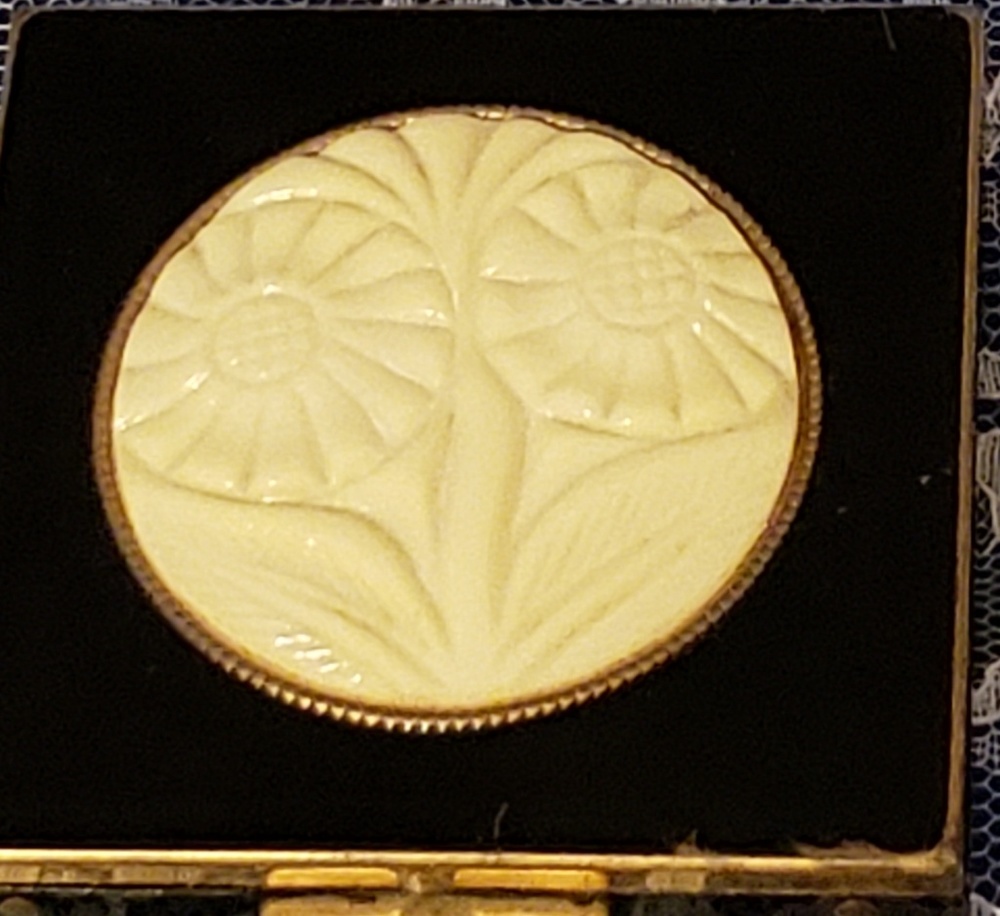 Vintage Celliod Floral Inlay Powder Compact